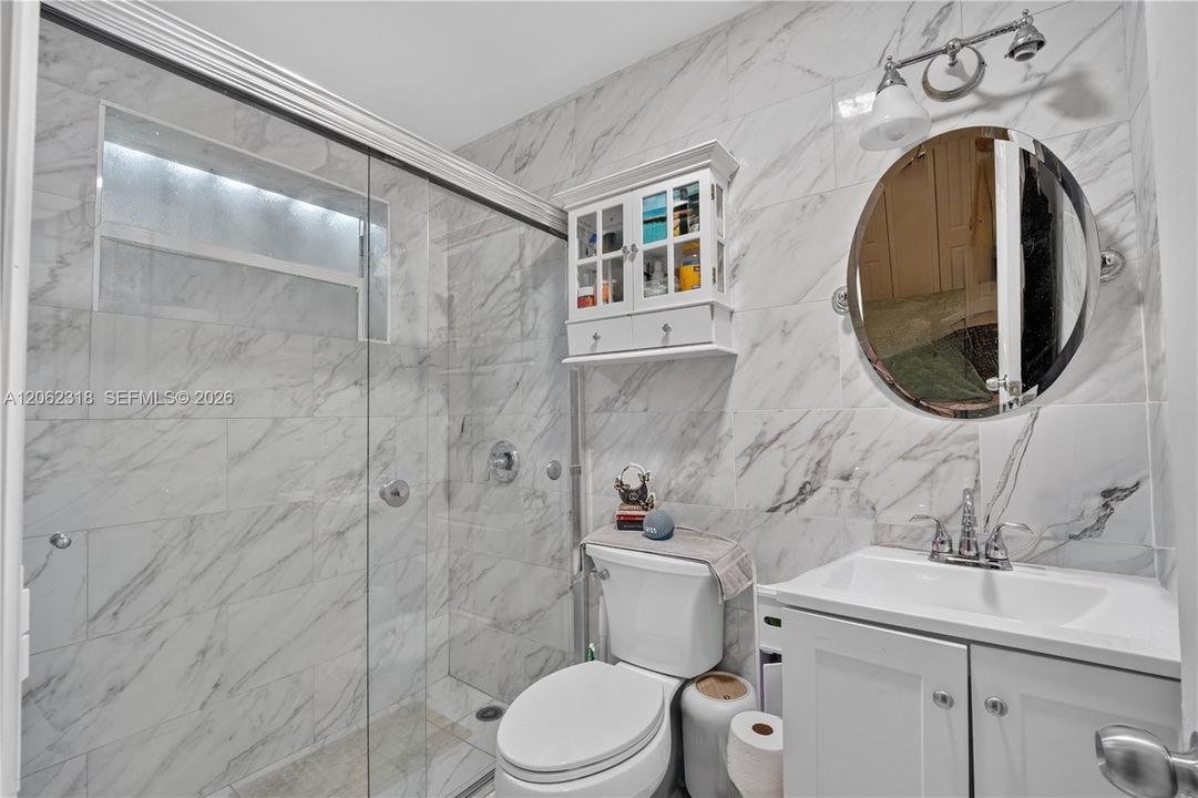 En Venta: $605,000 (3 camas, 2 baños, 1260 Pies cuadrados)