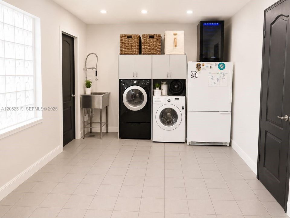 В аренду: $5,500 (3 спален, 2 ванн, 1735 Квадратных фут)