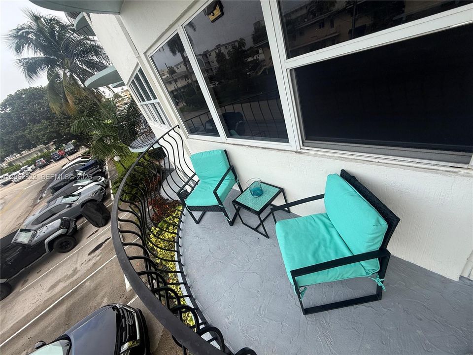 En Venta: $289,000 (2 camas, 1 baños, 850 Pies cuadrados)