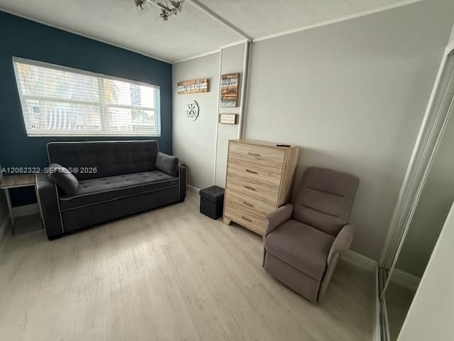 En Venta: $289,000 (2 camas, 1 baños, 850 Pies cuadrados)