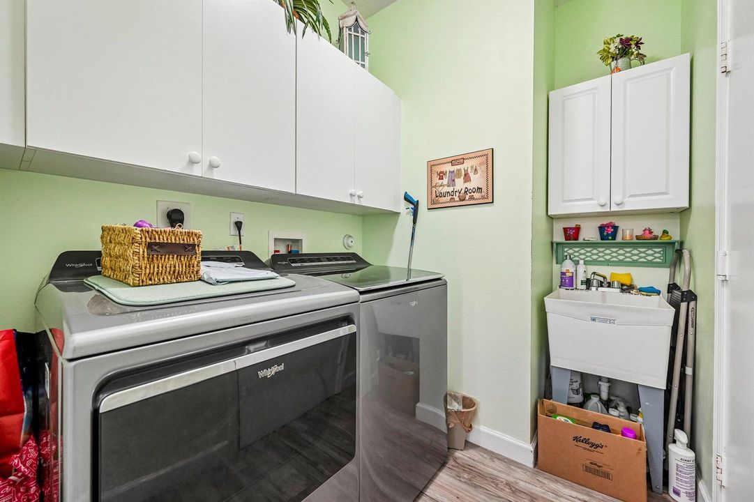 26-web-or-mls-SW Eastbrook Cir-S2907-026