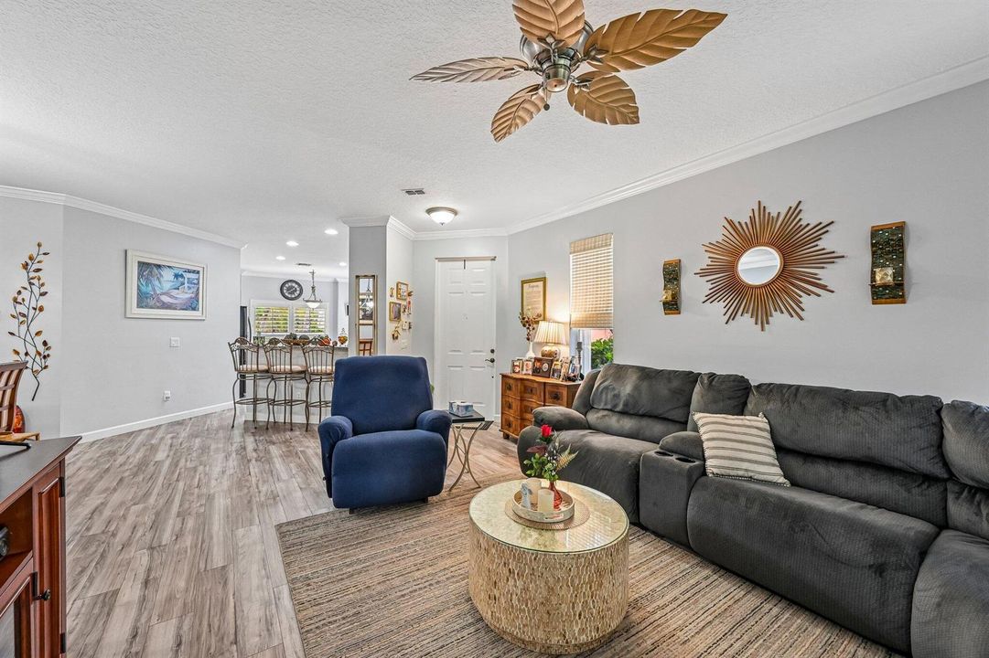 9-web-or-mls-SW Eastbrook Cir-S2907-009