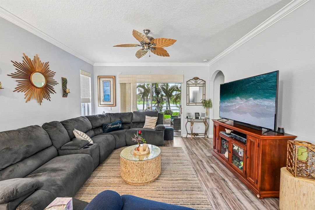 10-web-or-mls-SW Eastbrook Cir-S2907-010