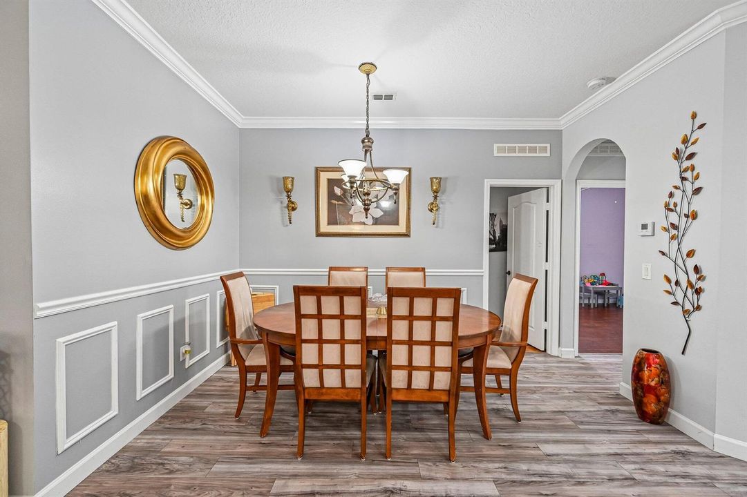 11-web-or-mls-SW Eastbrook Cir-S2907-011