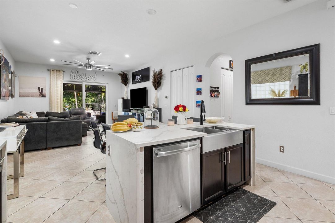 009-7877PatriotStreet-LakeWorth-FL-33463