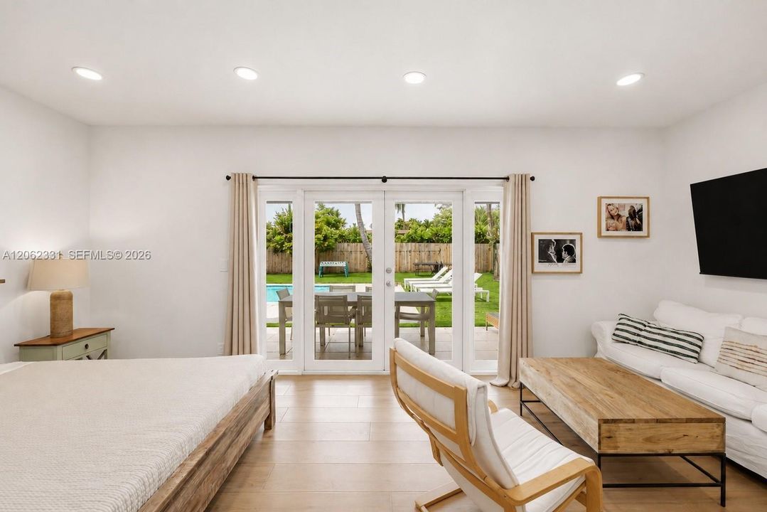 En Renta: $6,950 (3 camas, 2 baños, 1740 Pies cuadrados)