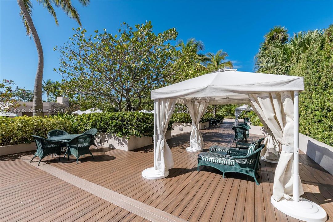 For Rent: $7,800 (2 beds, 2 baths, 1532 Square Feet)
