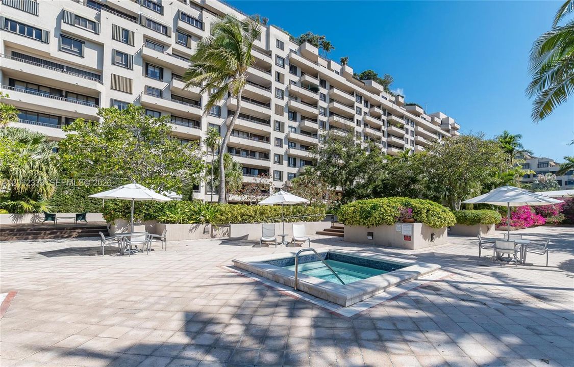 For Rent: $7,800 (2 beds, 2 baths, 1532 Square Feet)