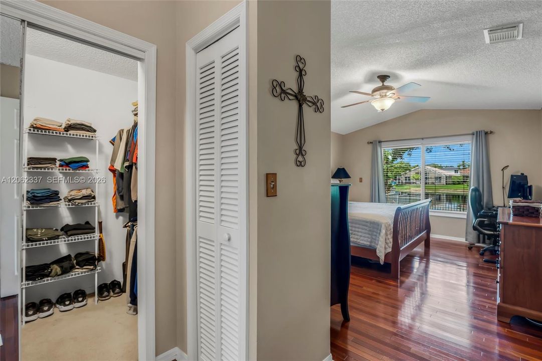For Sale: $685,000 (3 beds, 2 baths, 1577 Square Feet)