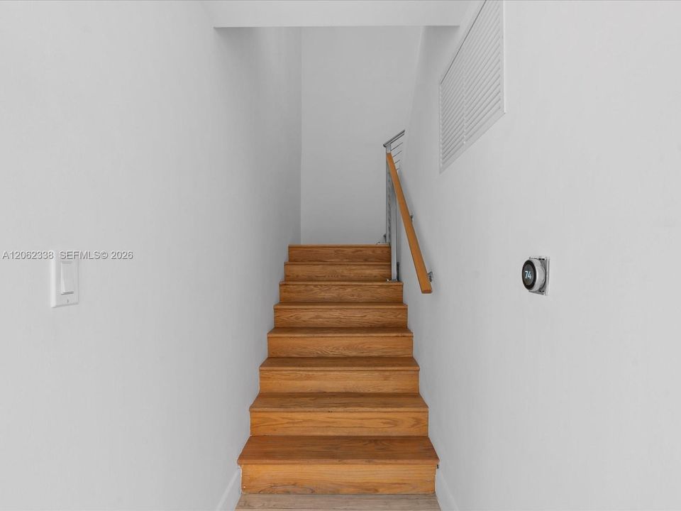 For Rent: $6,600 (3 beds, 3 baths, 1590 Square Feet)