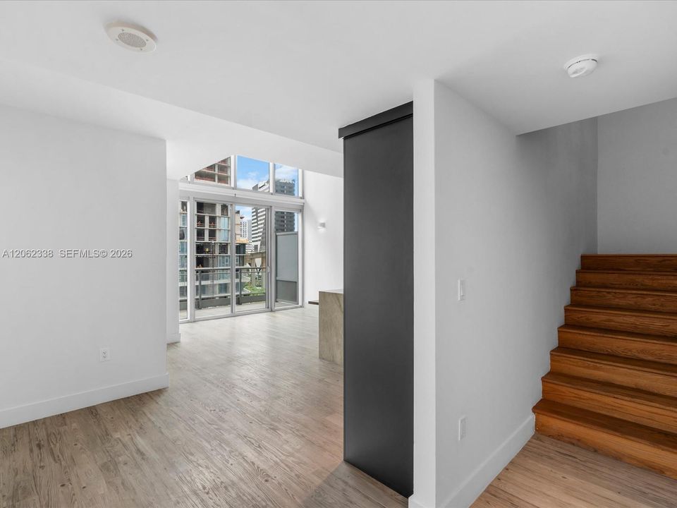 For Rent: $6,600 (3 beds, 3 baths, 1590 Square Feet)
