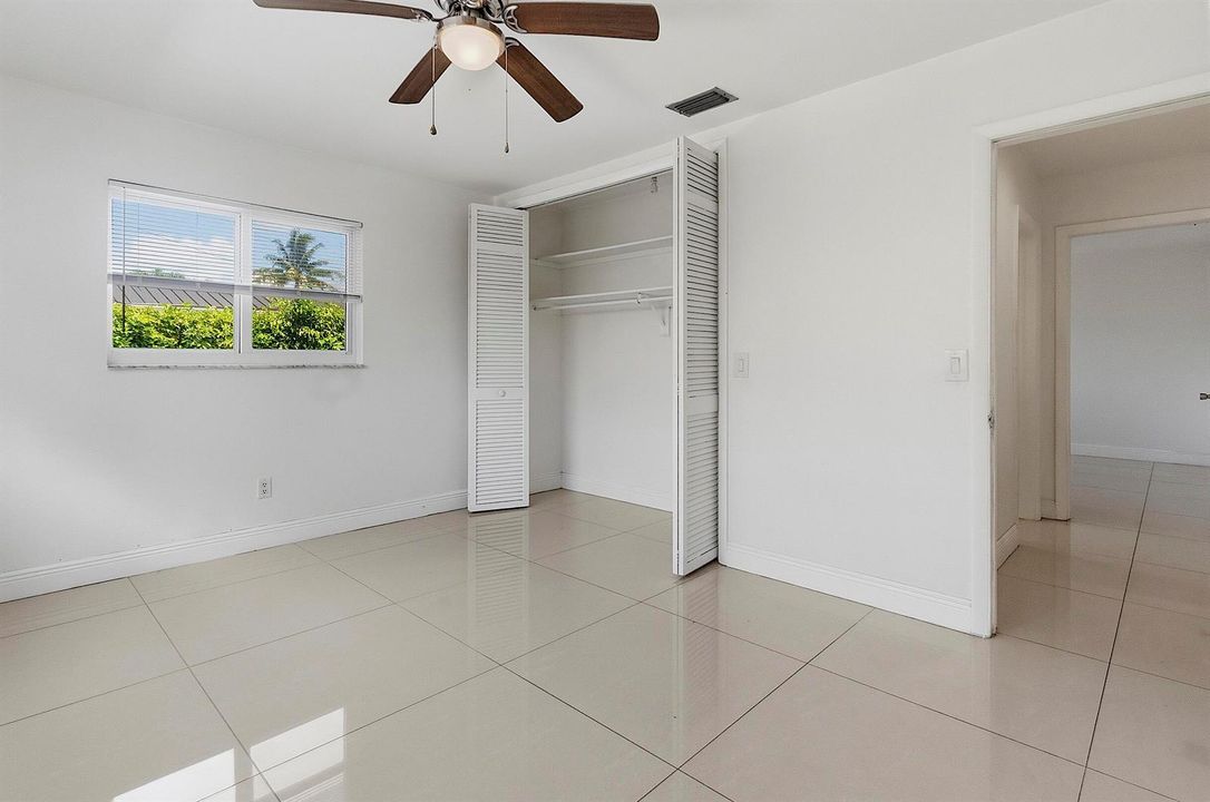 2910 NE 40th Ct - - 015