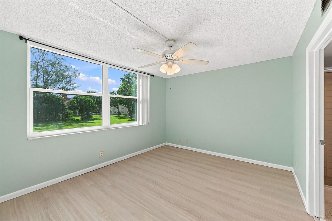 16_primary bedroom
