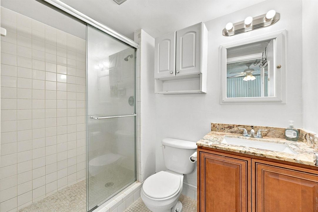 21_bathroom