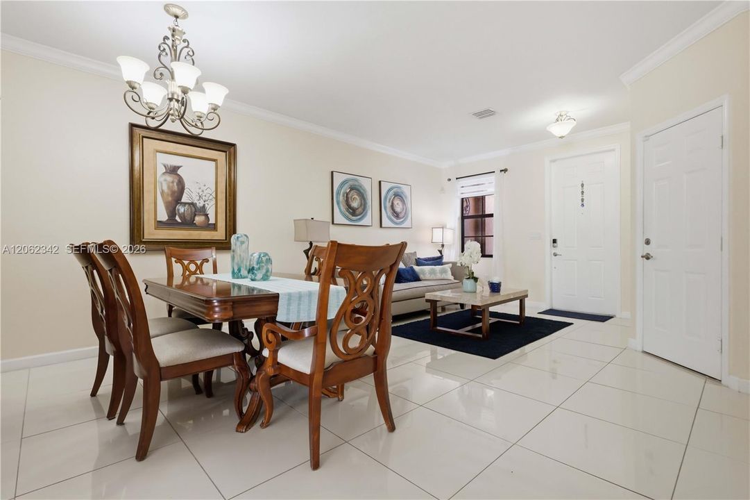 For Sale: $450,000 (3 beds, 2 baths, 1592 Square Feet)
