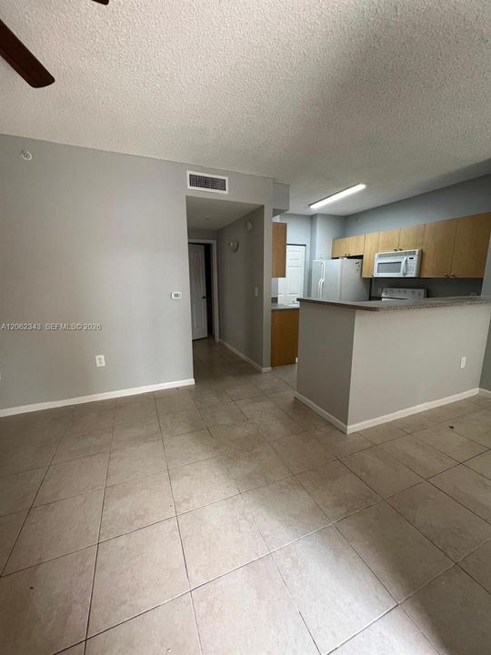 En Renta: $1,700 (1 camas, 1 baños, 691 Pies cuadrados)