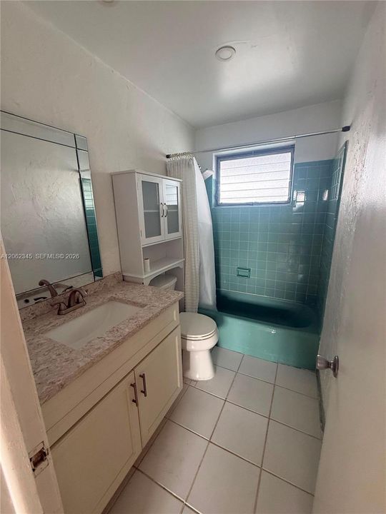 В аренду: $1,700 (1 спален, 1 ванн, 660 Квадратных фут)