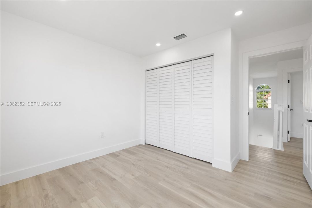На продажу: $699,900 (4 спален, 2 ванн, 1847 Квадратных фут)
