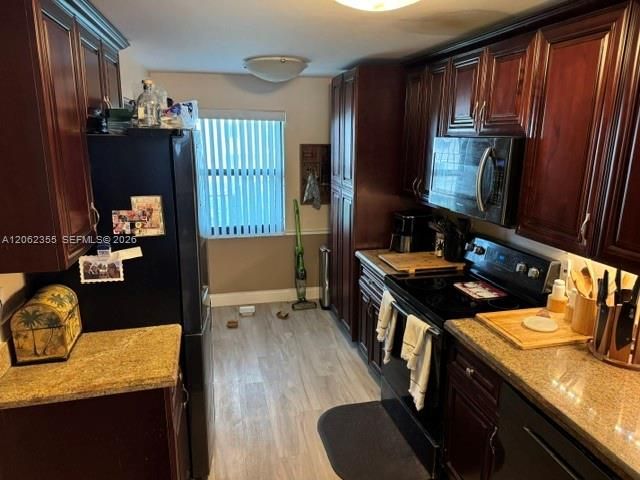 En Venta: $449,900 (2 camas, 2 baños, 1100 Pies cuadrados)
