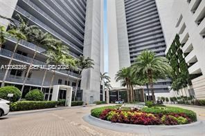 На продажу: $620,000 (2 спален, 2 ванн, 1115 Квадратных фут)
