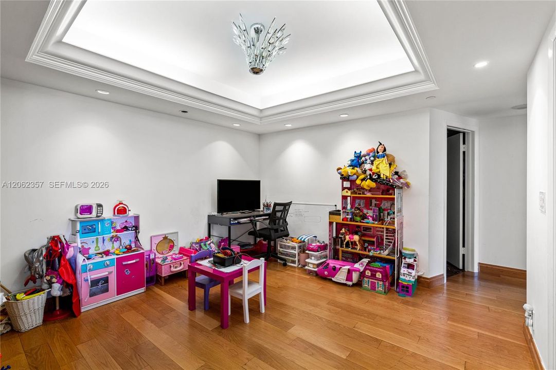 На продажу: $485,000 (2 спален, 2 ванн, 1560 Квадратных фут)