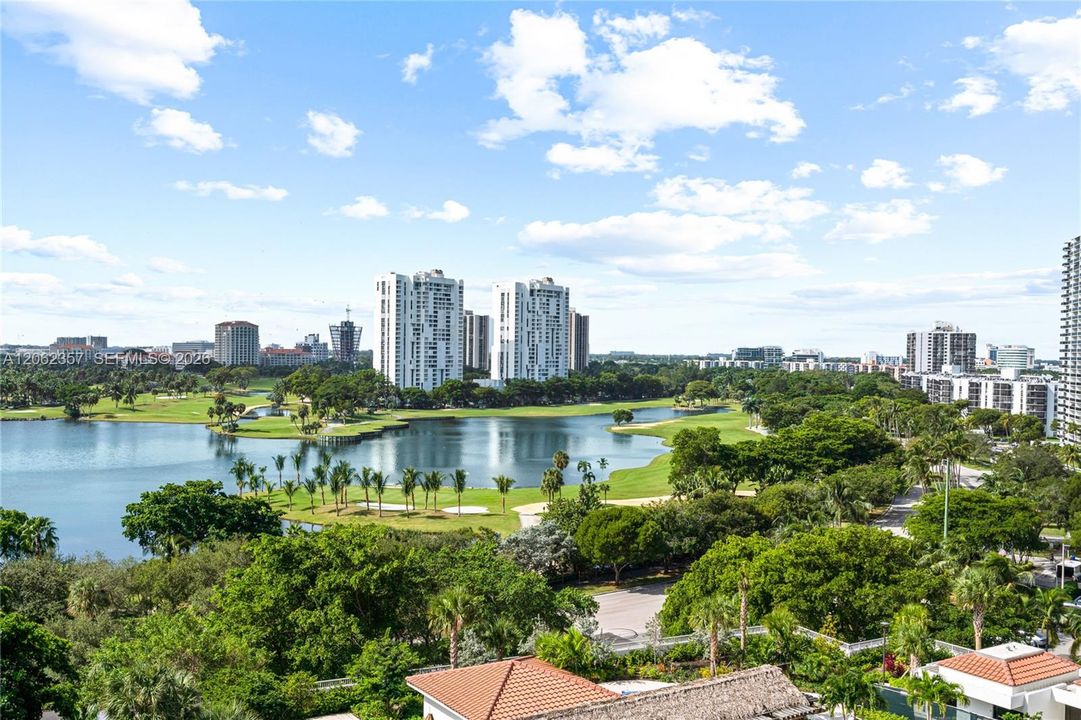 На продажу: $485,000 (2 спален, 2 ванн, 1560 Квадратных фут)
