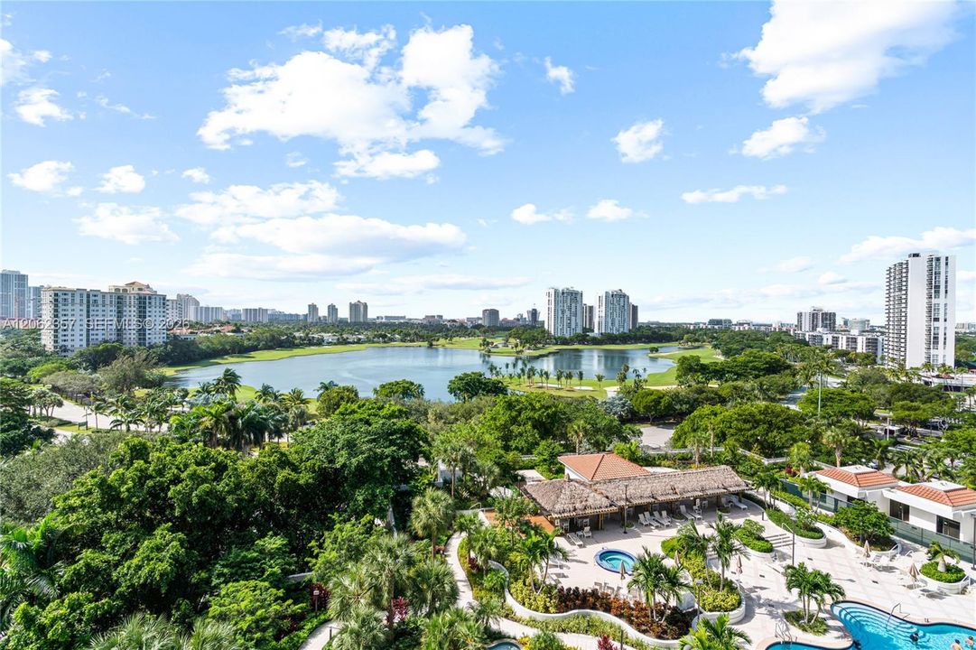 На продажу: $485,000 (2 спален, 2 ванн, 1560 Квадратных фут)