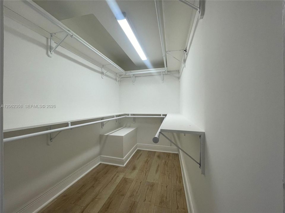 В аренду: $8,700 (3 спален, 3 ванн, 2366 Квадратных фут)