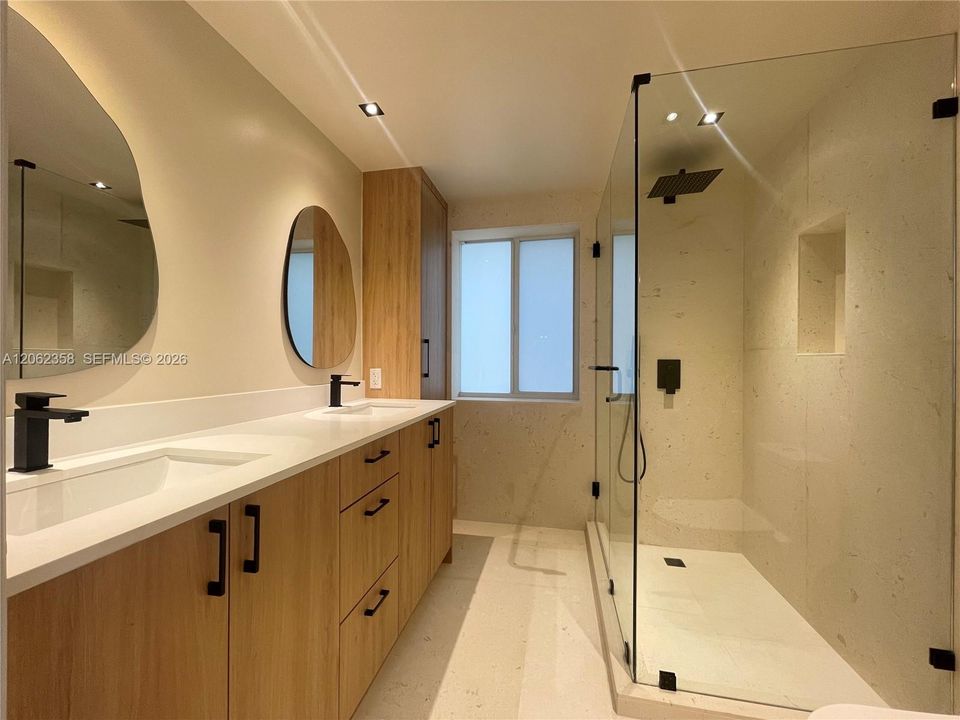В аренду: $8,700 (3 спален, 3 ванн, 2366 Квадратных фут)