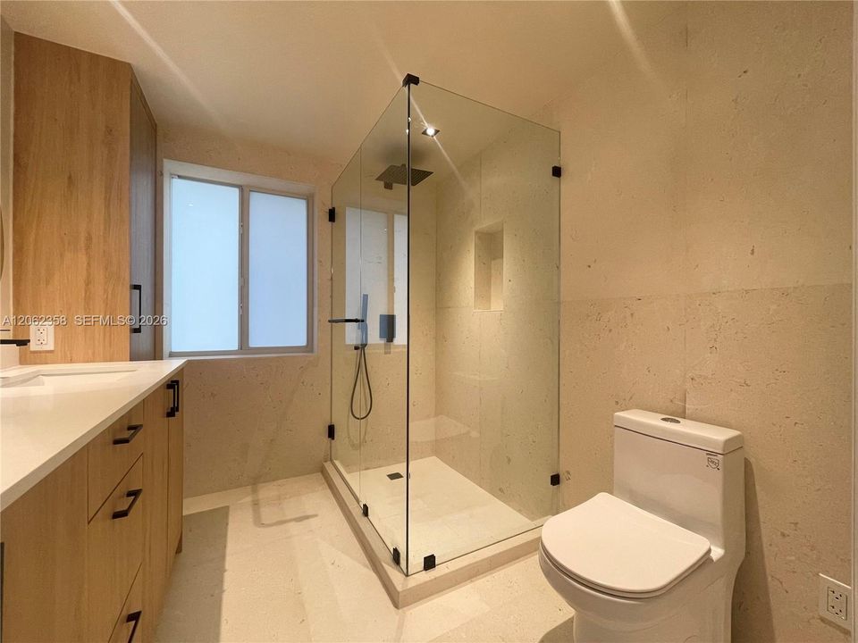 В аренду: $8,700 (3 спален, 3 ванн, 2366 Квадратных фут)