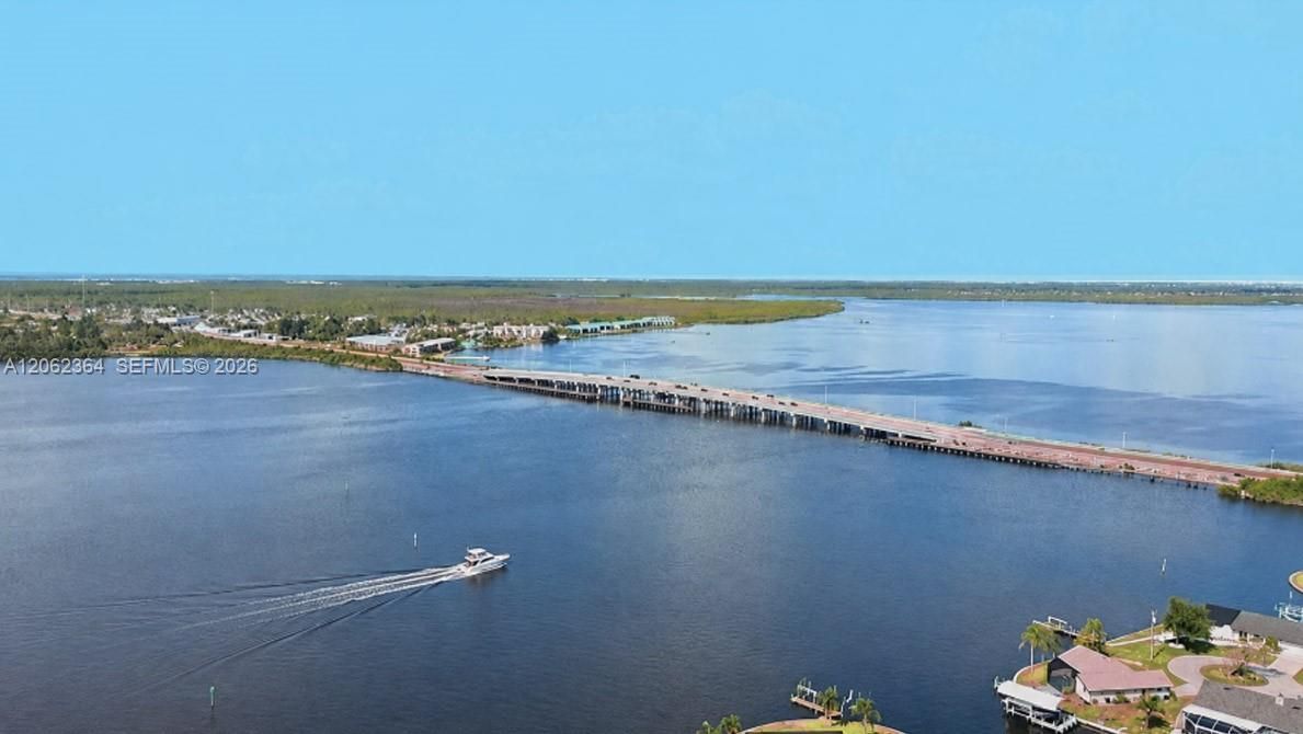 На продажу: $21,900 (0.25 acres)