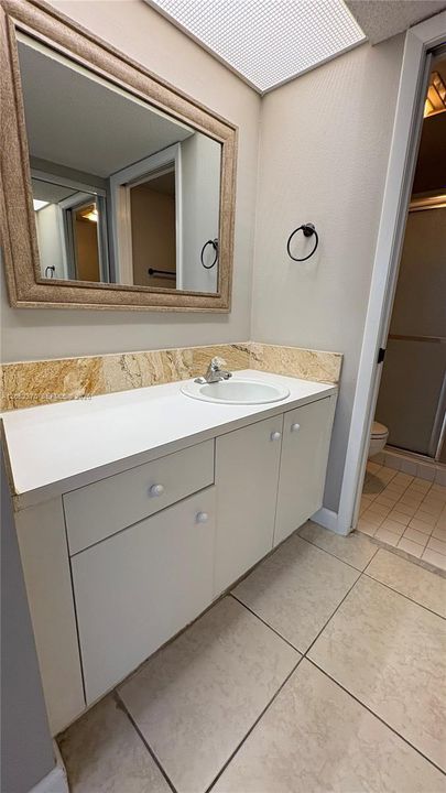 В аренду: $2,000 (2 спален, 2 ванн, 930 Квадратных фут)