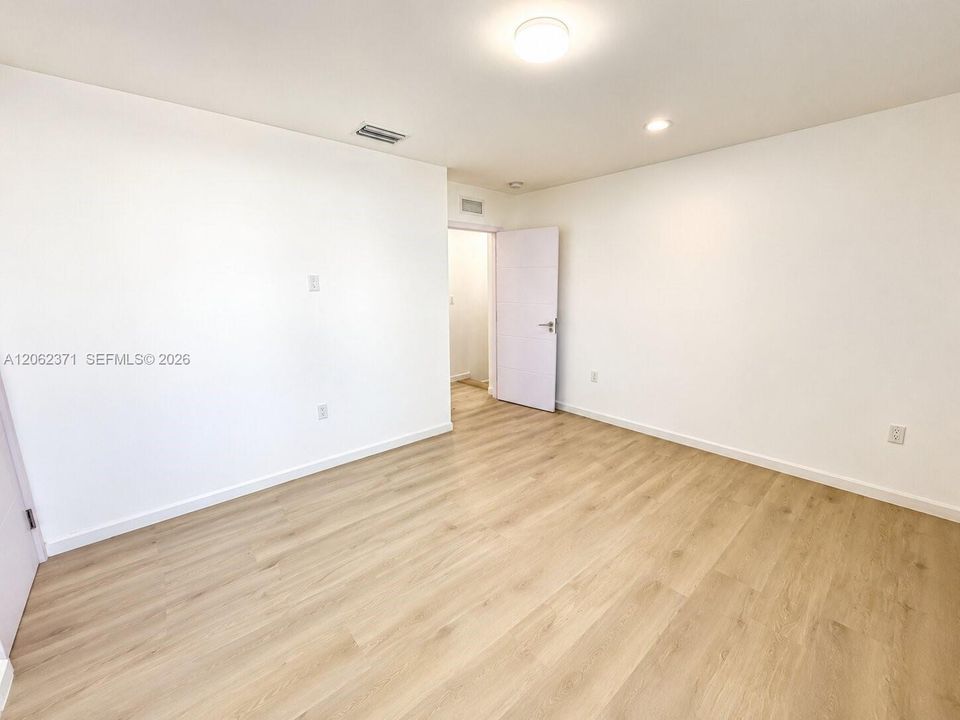 В аренду: $2,500 (3 спален, 2 ванн, 1516 Квадратных фут)
