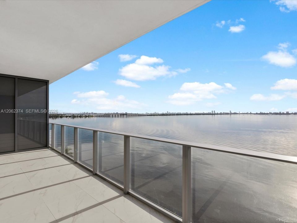 На продажу: $1,799,000 (3 спален, 3 ванн, 1651 Квадратных фут)