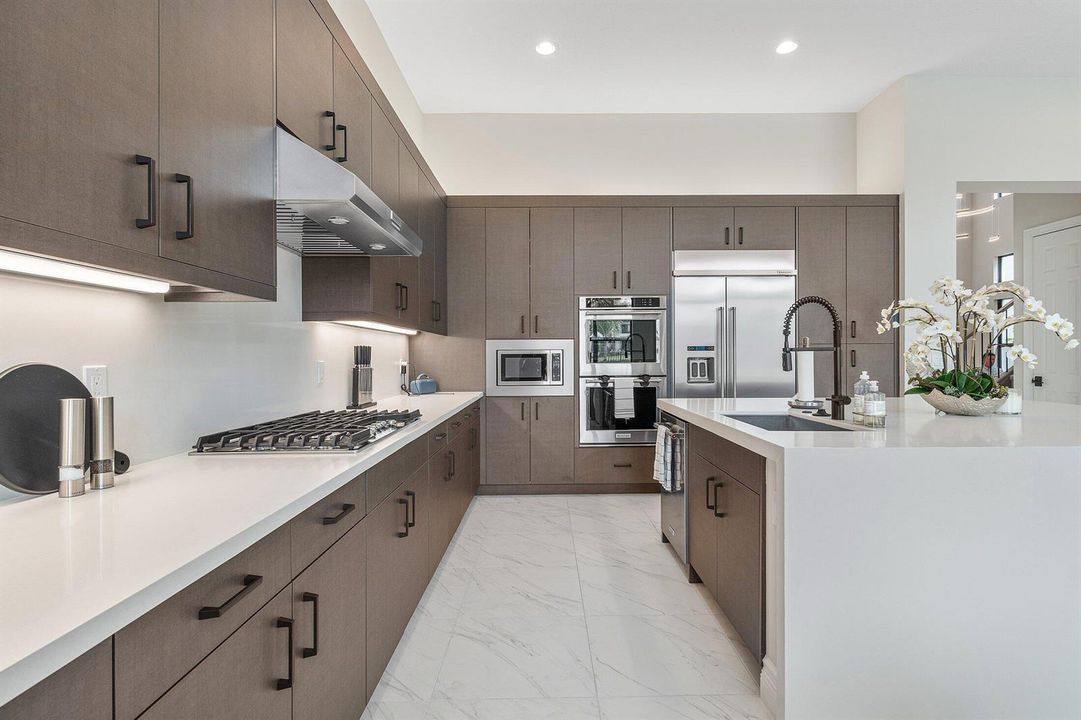 020-9022ChauvetWay-BocaRaton-FL-33496-SM