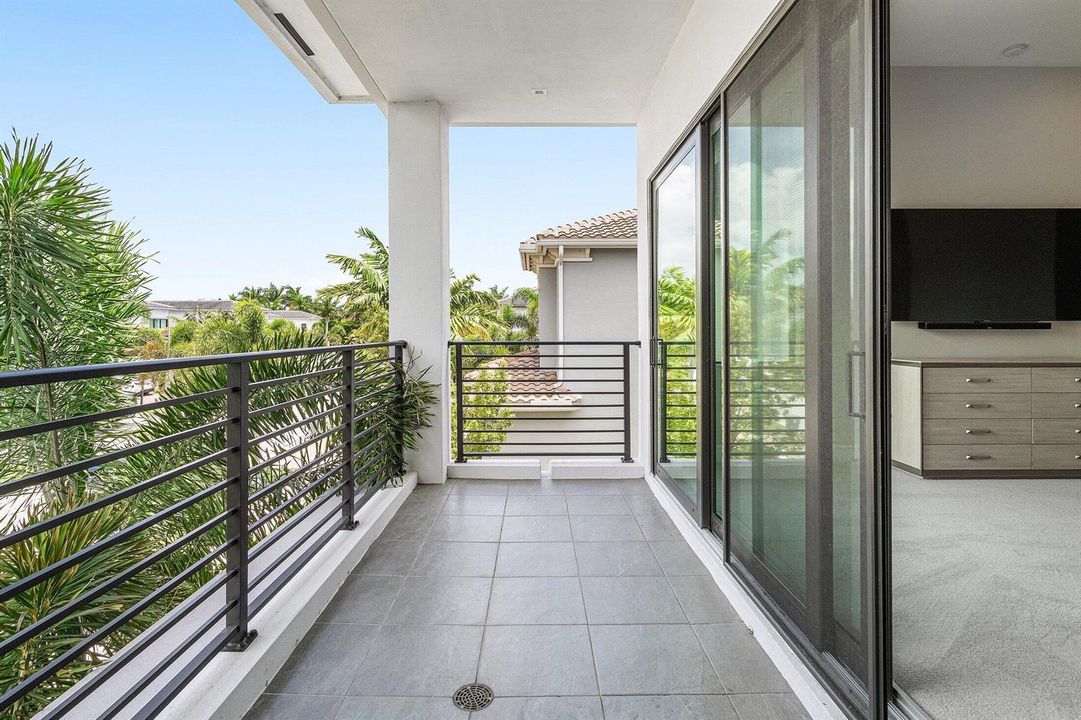 064-9022ChauvetWay-BocaRaton-FL-33496-SM