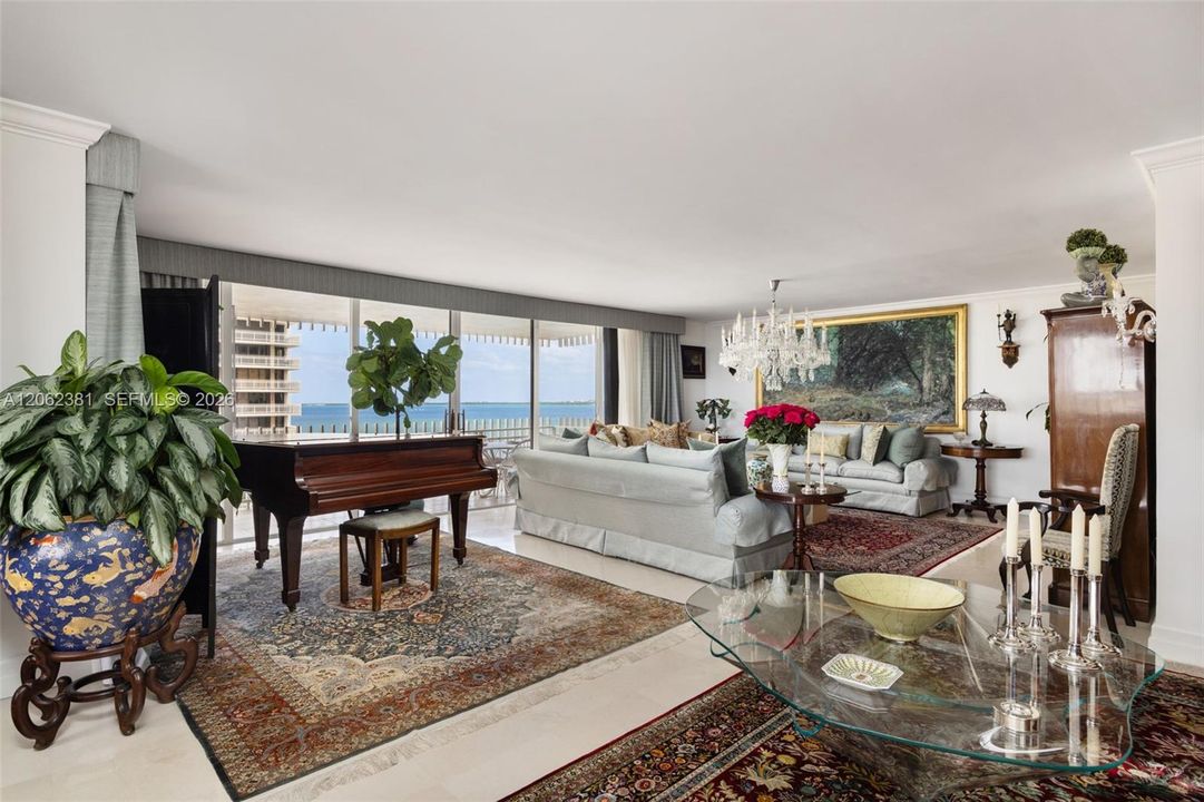 For Sale: $2,900,000 (3 beds, 2 baths, 2614 Square Feet)