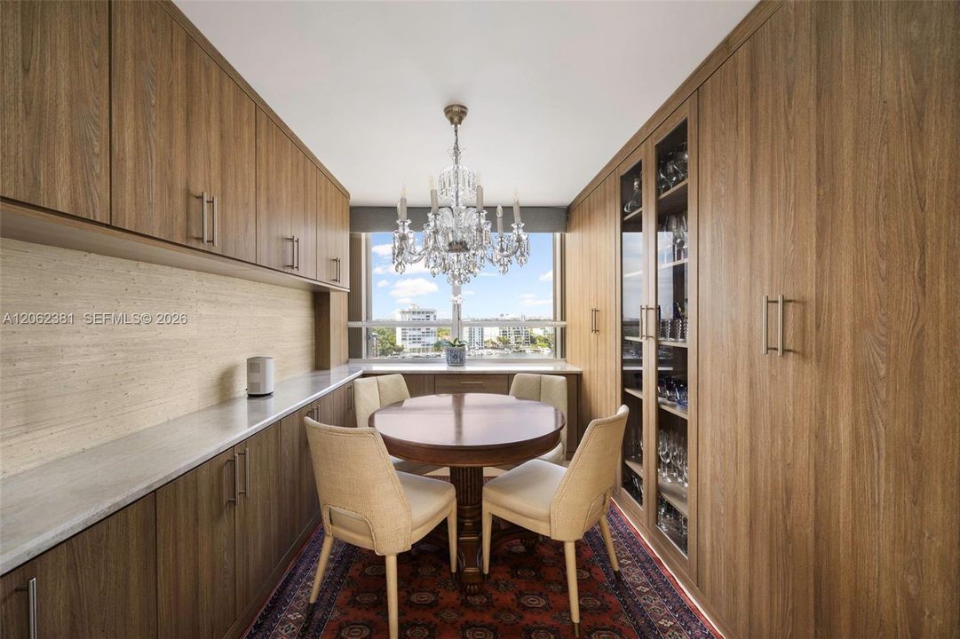 For Sale: $2,900,000 (3 beds, 2 baths, 2614 Square Feet)