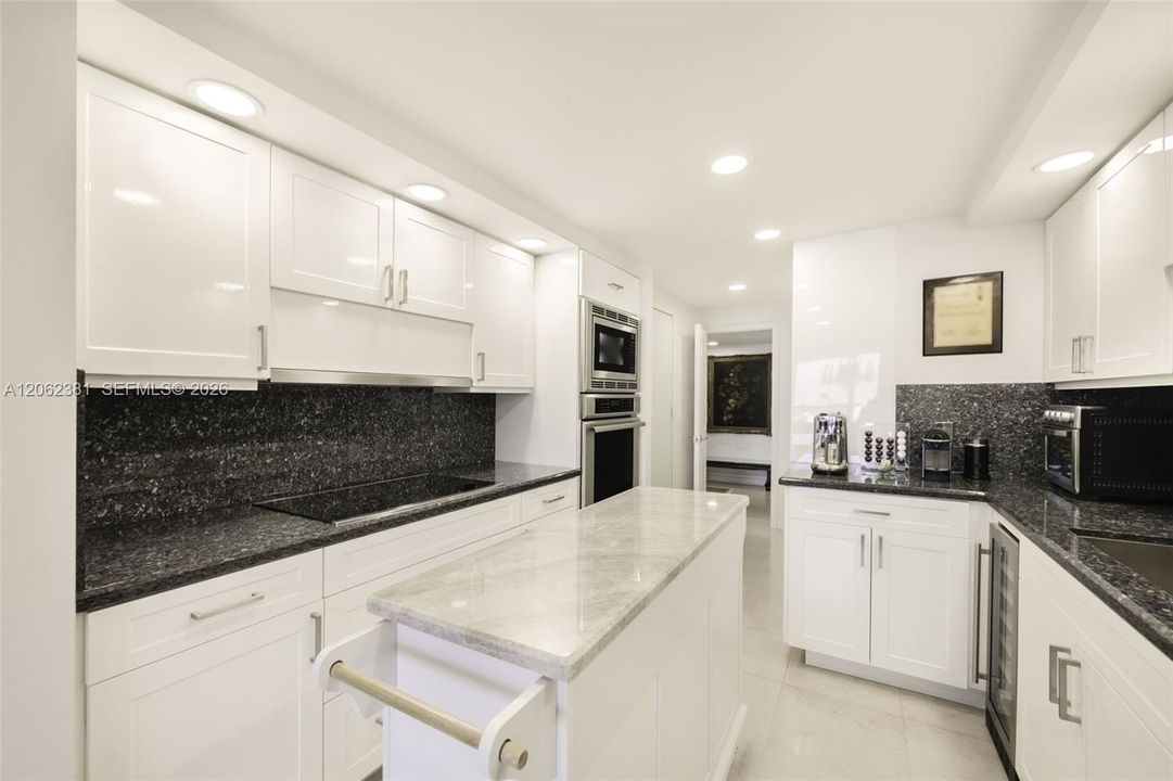For Sale: $2,900,000 (3 beds, 2 baths, 2614 Square Feet)