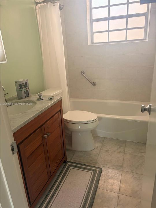 For Sale: $480,000 (1 beds, 1 baths, 854 Square Feet)