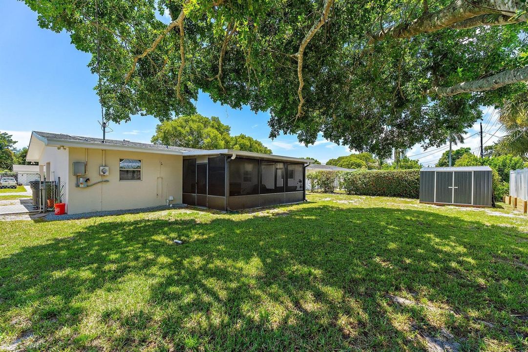 075-417PhiladelphiaDr-Jupiter-FL-33458-S