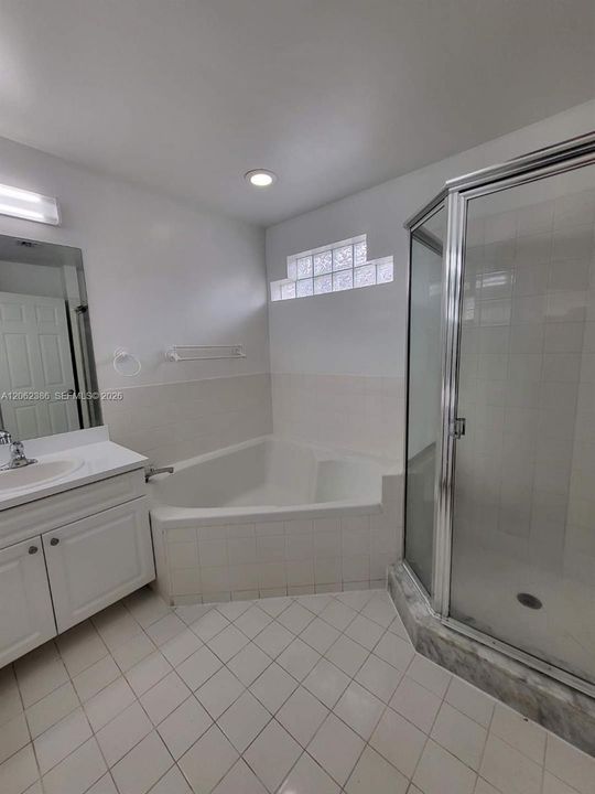 En Venta: $525,000 (3 camas, 2 baños, 1350 Pies cuadrados)