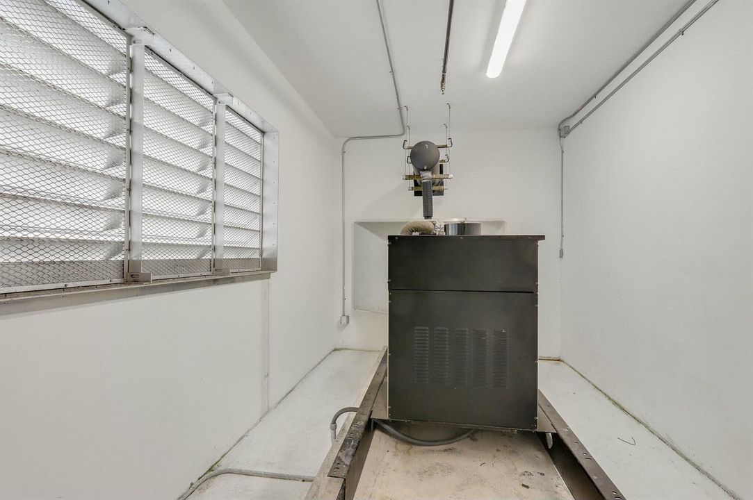 Full- Building Natural Gas Genertor