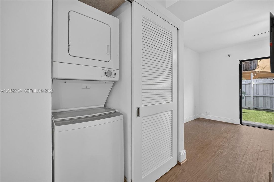 В аренду: $2,700 (2 спален, 1 ванн, 1152 Квадратных фут)
