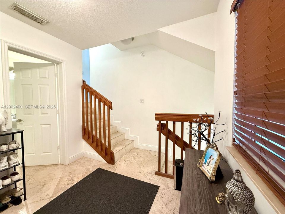 В аренду: $3,750 (2 спален, 2 ванн, 1643 Квадратных фут)