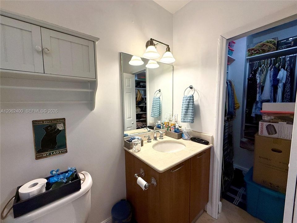 В аренду: $3,750 (2 спален, 2 ванн, 1643 Квадратных фут)
