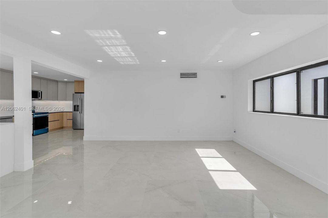 На продажу: $760,000 (3 спален, 2 ванн, 1567 Квадратных фут)