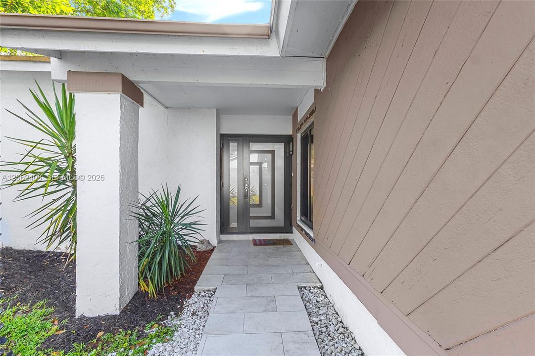 For Sale: $760,000 (3 beds, 2 baths, 1856 Square Feet)