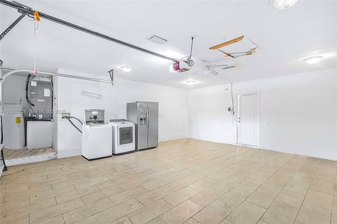 For Sale: $760,000 (3 beds, 2 baths, 1856 Square Feet)