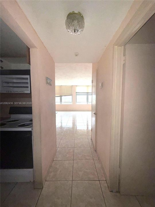Недавно продано: $245,000 (0 спален, 1 ванн, 566 Квадратных фут)